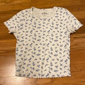 Hollister | Lettuce Edge Baby Tee with Blue Flowers